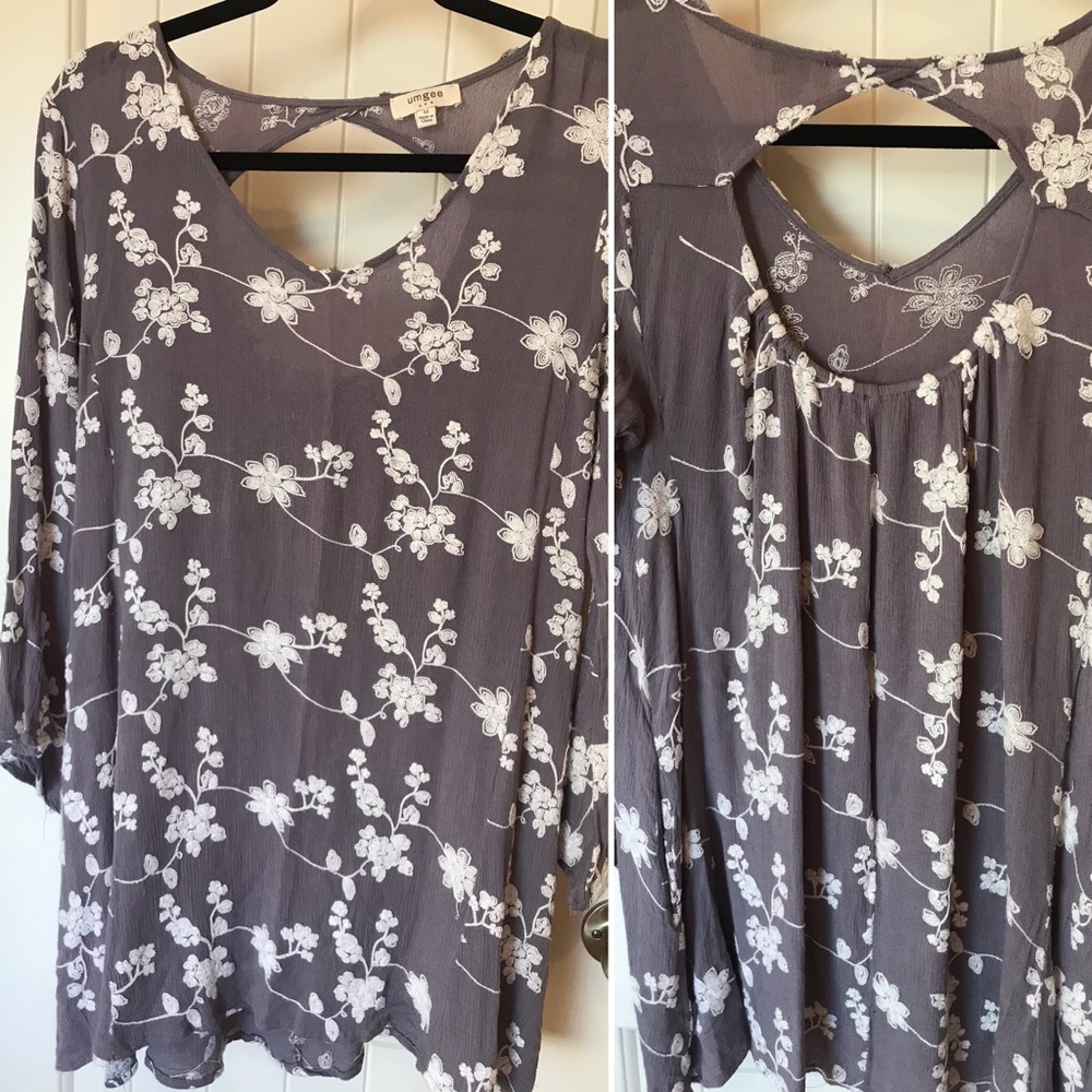Umgee Embroidered Floral Bell Sleeve Tunic
